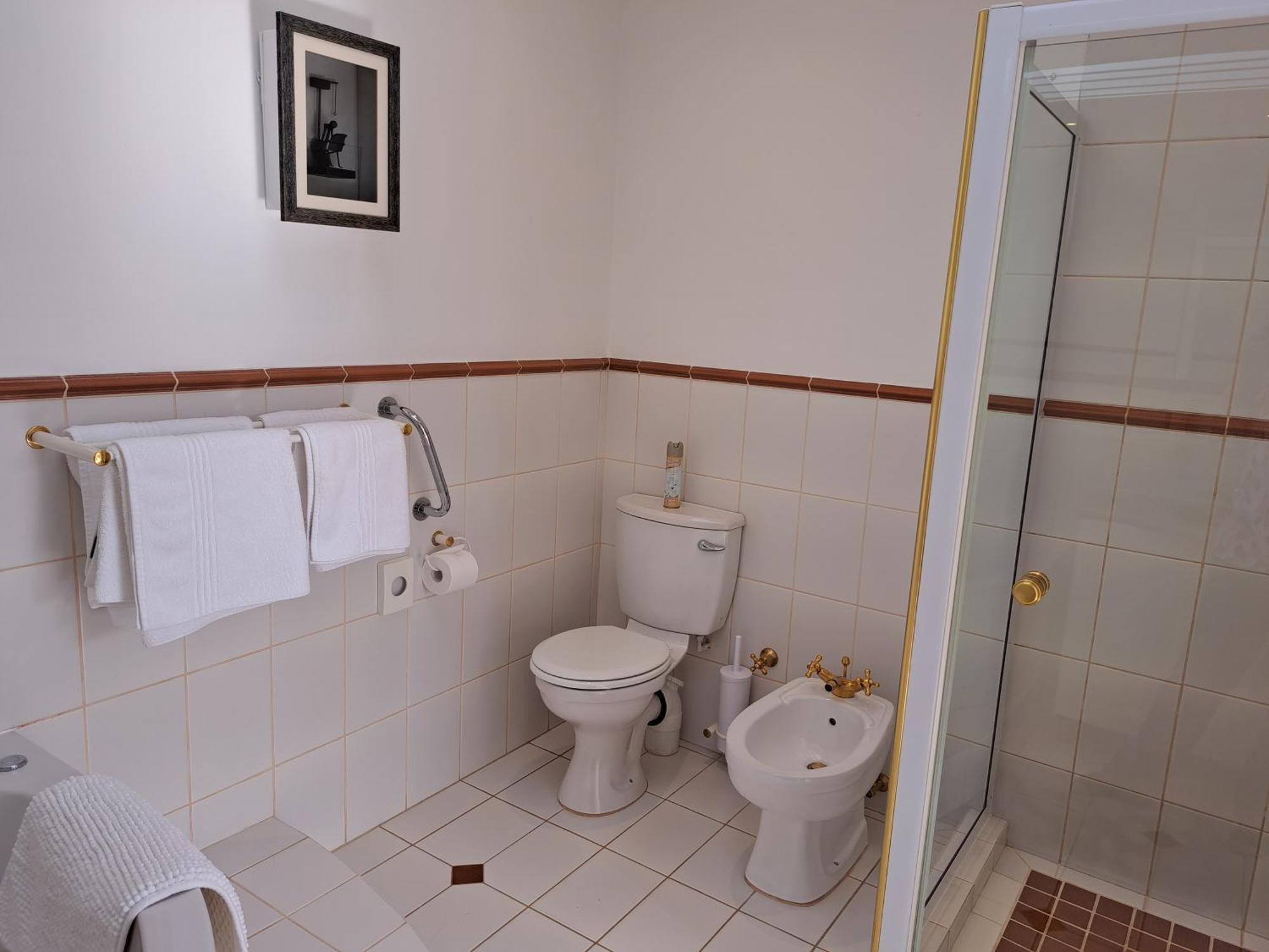 Paradiso & Self-catering Guest house 4*